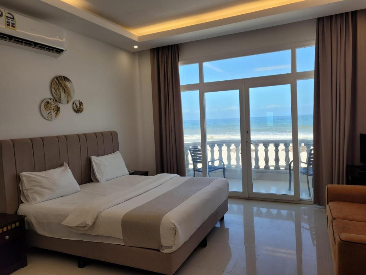 Beach Resort Salalah Exterior photo