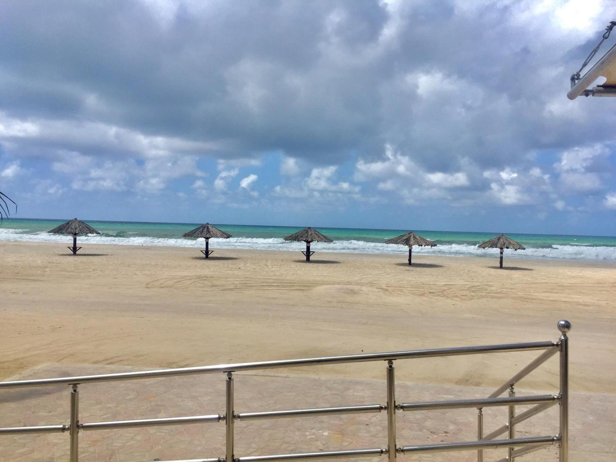 Beach Resort Salalah Exterior photo