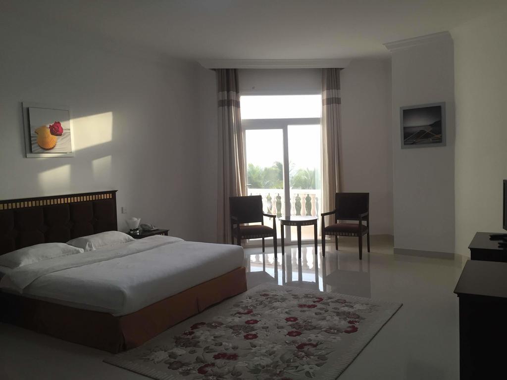 Beach Resort Salalah Exterior photo