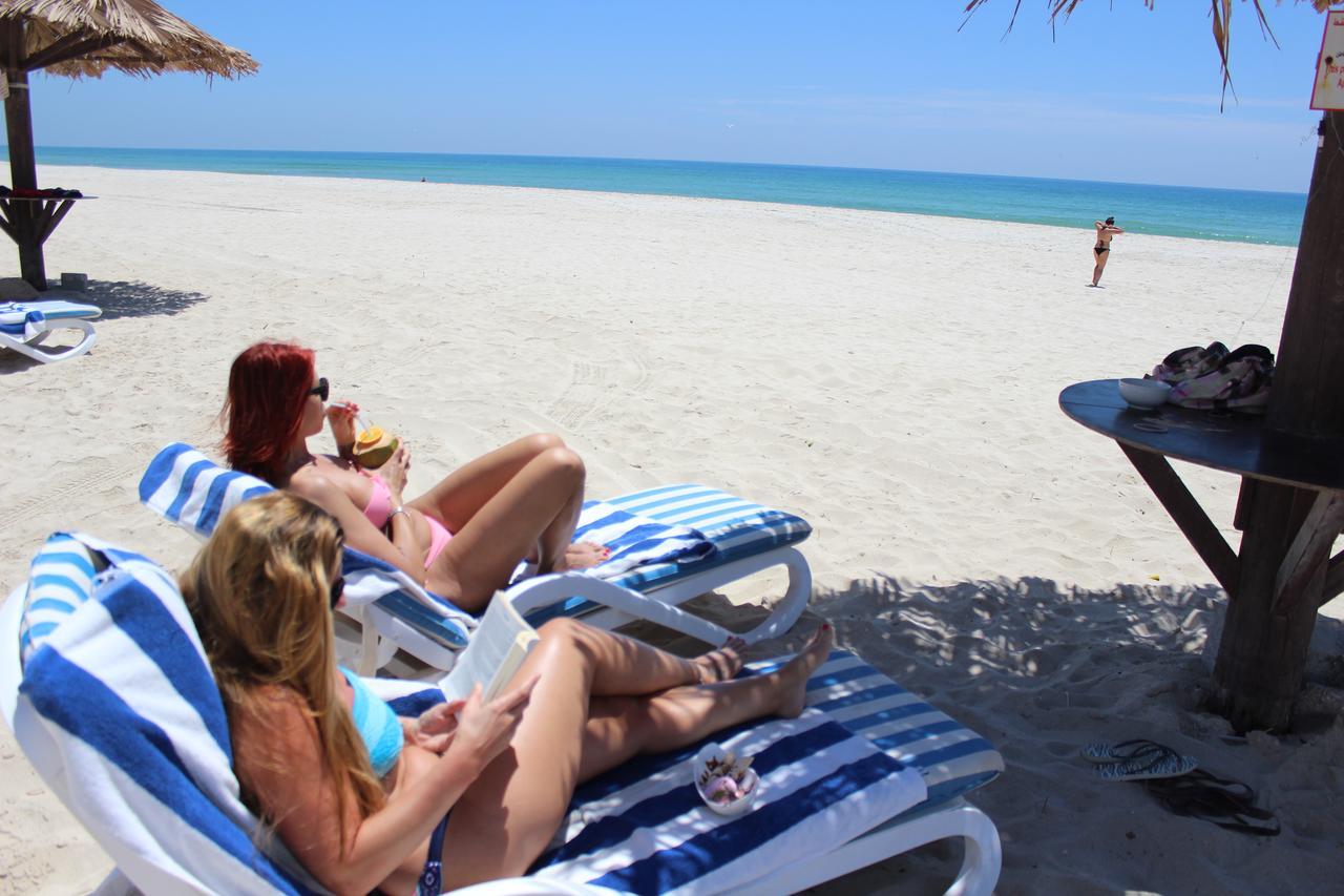 Beach Resort Salalah Exterior photo